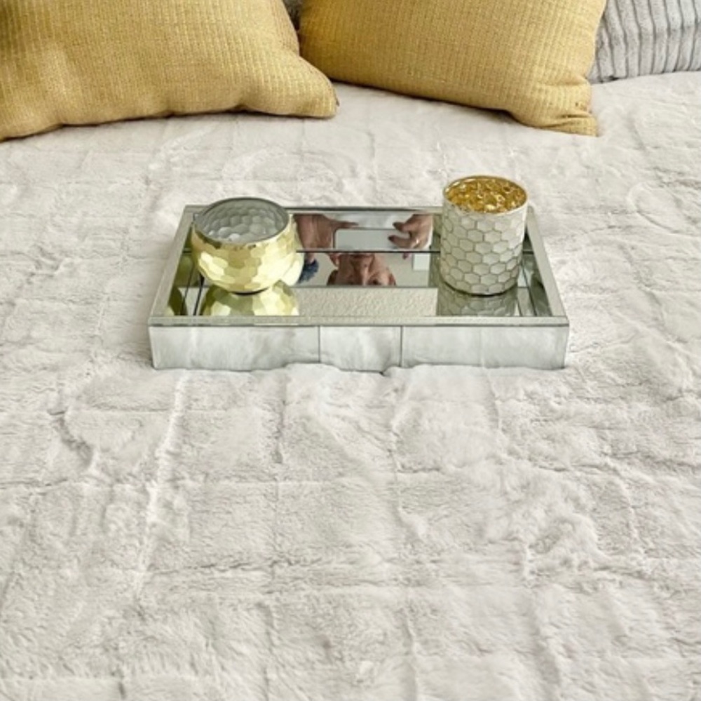 Solid Glass Mirror Perfume Tray - image 1